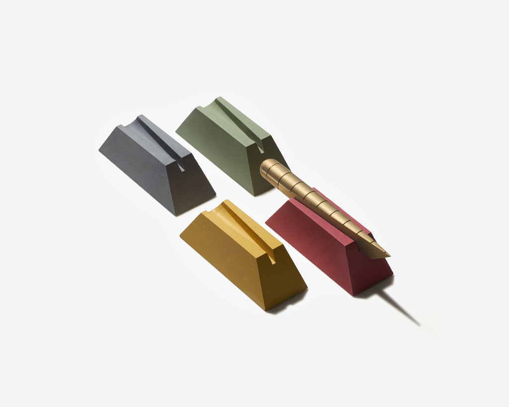 Desk Knife Plinth