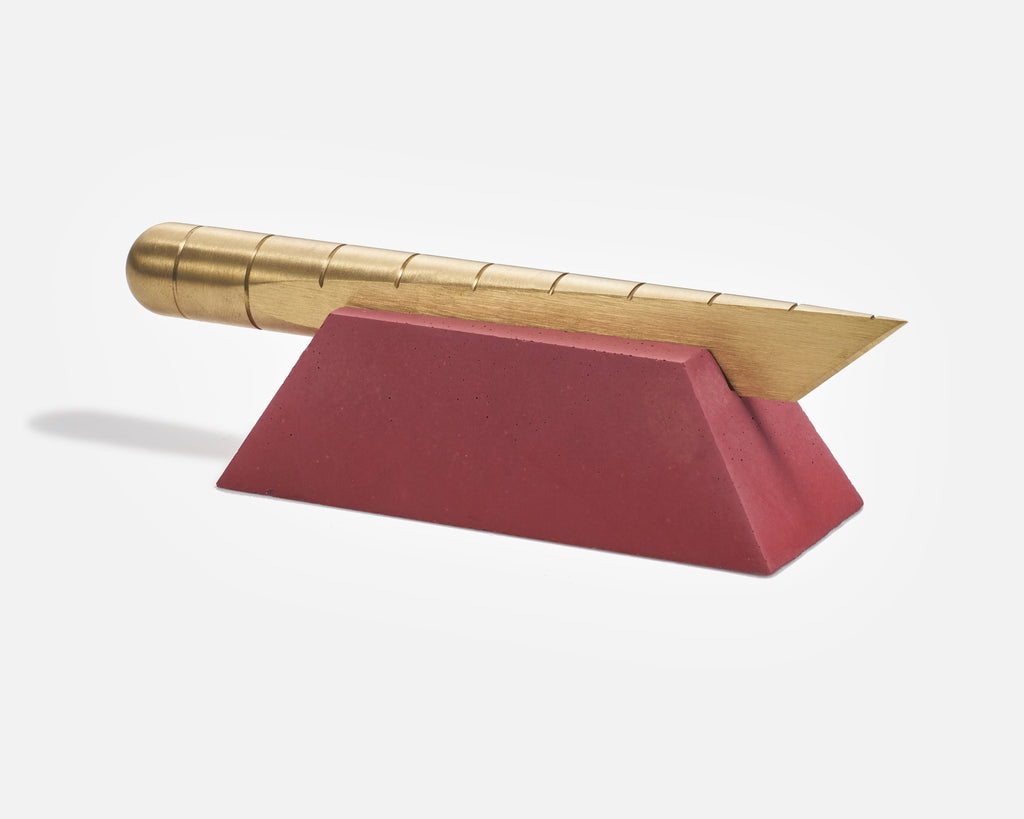 Desk Knife Plinth